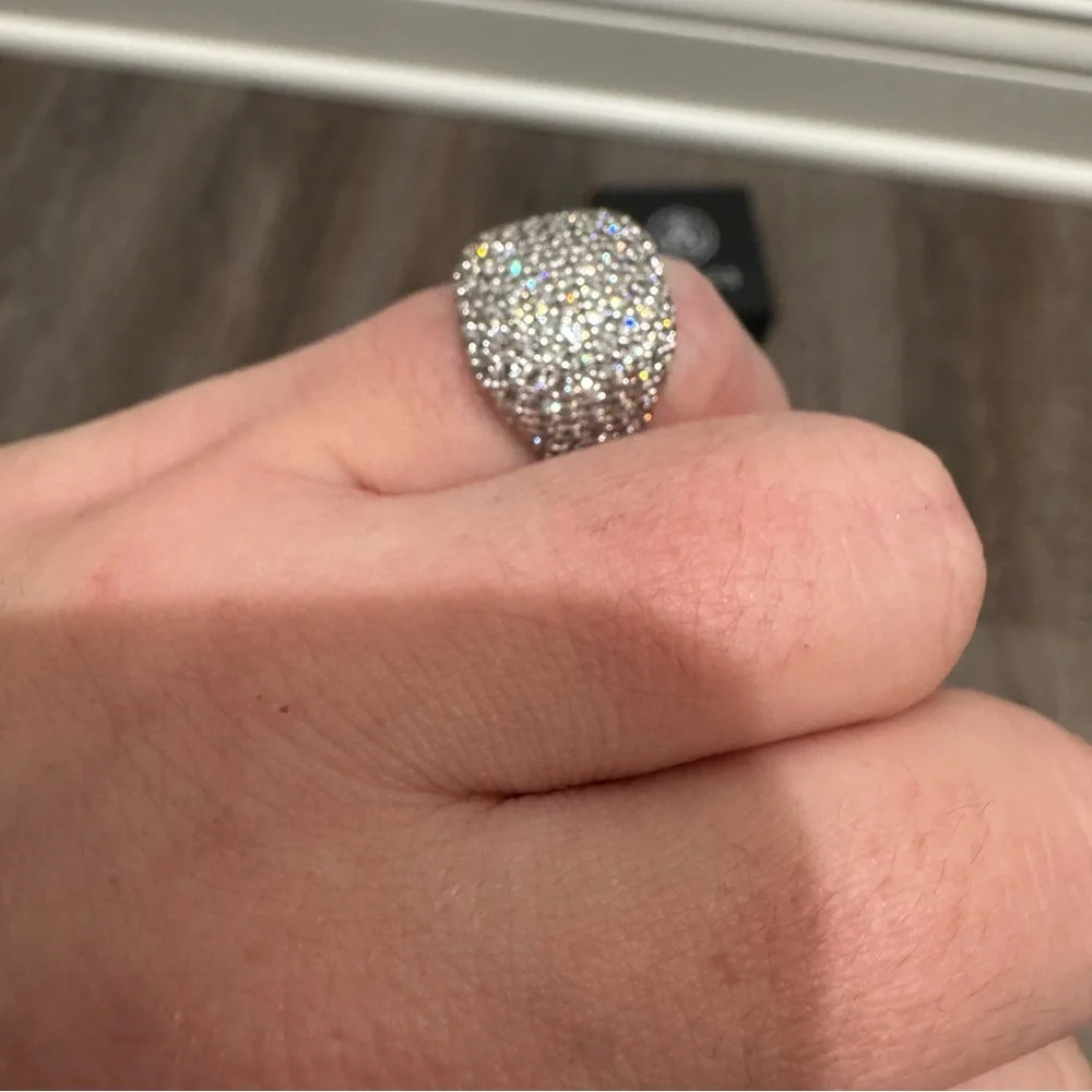 Nove25 Square Signet Brillanti Zircon Ring